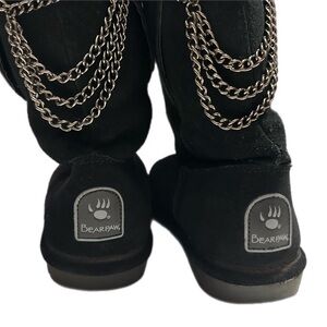 BearPaw‎ black boots w/chains